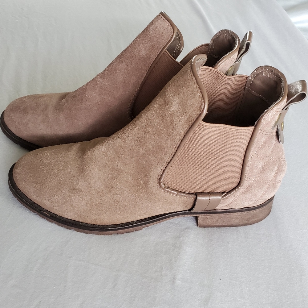 Steve Madden Quilted Gianna Suede Ankle Booties